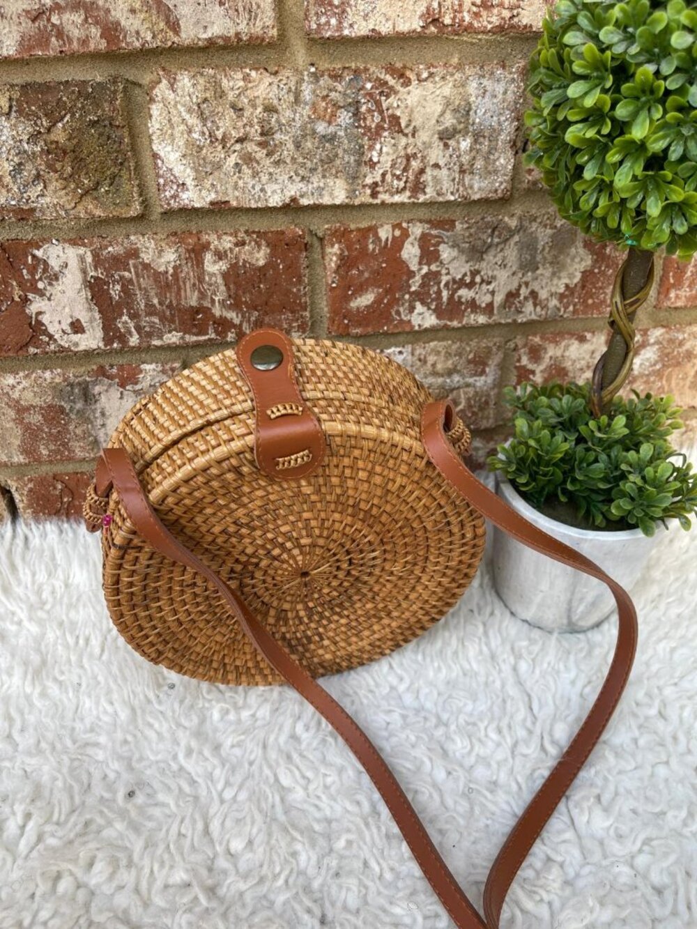 Rattan Round Brown Crossbody Handwoven Bag with Leather Strap